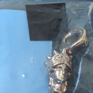Pandora New York Statue of Liberty Dangle Charm